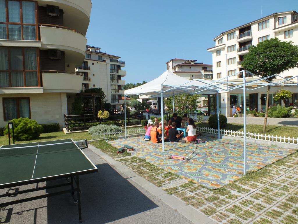 Al Rial Beach Apartments Shkorpilovtsi Ngoại thất bức ảnh