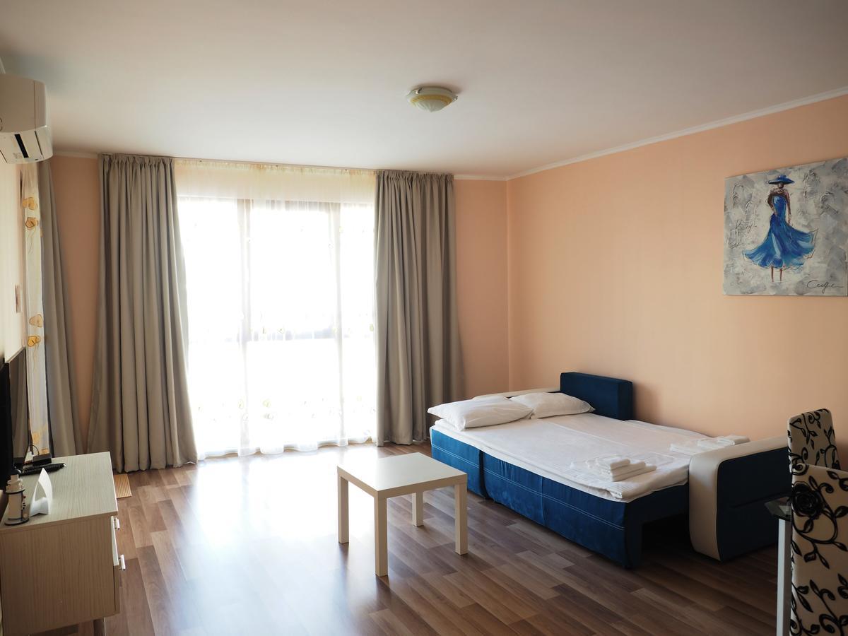Al Rial Beach Apartments Shkorpilovtsi Ngoại thất bức ảnh