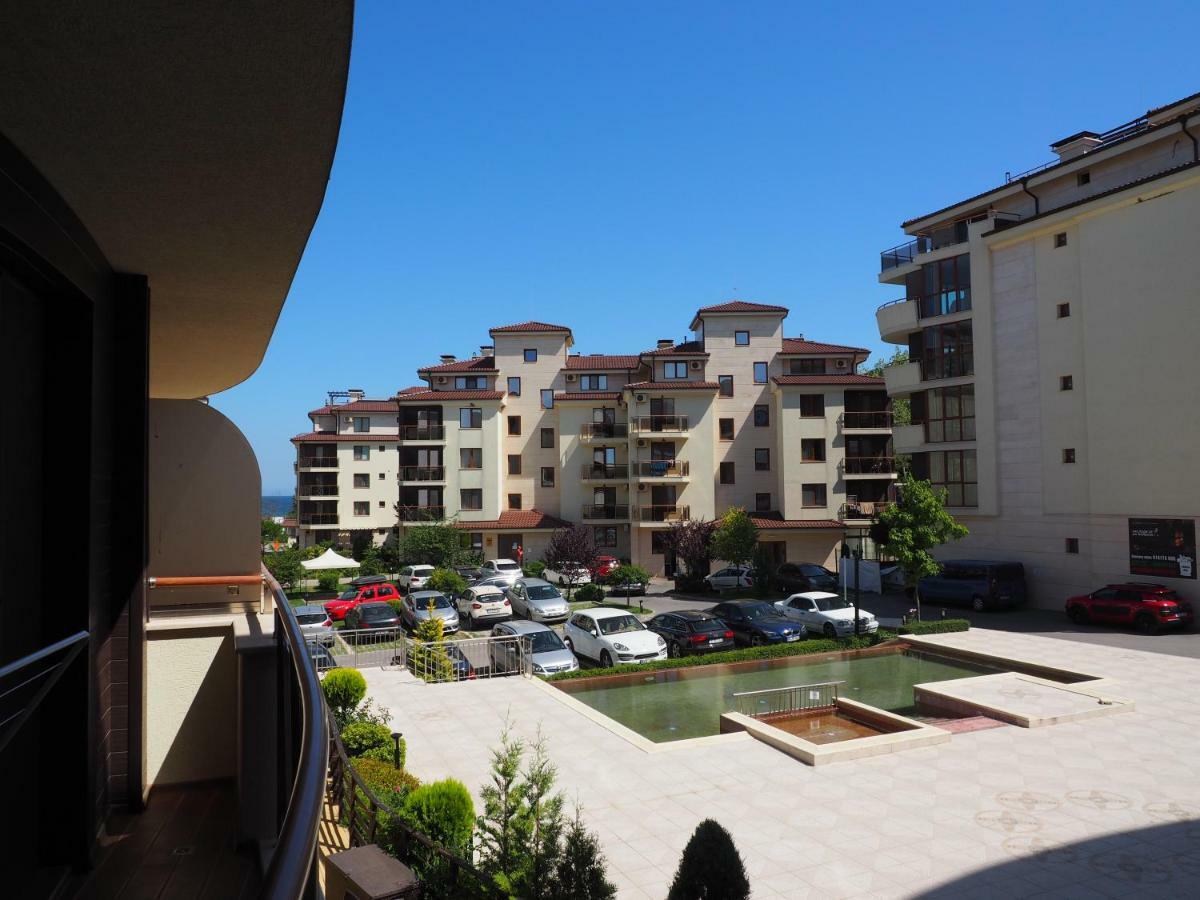 Al Rial Beach Apartments Shkorpilovtsi Ngoại thất bức ảnh